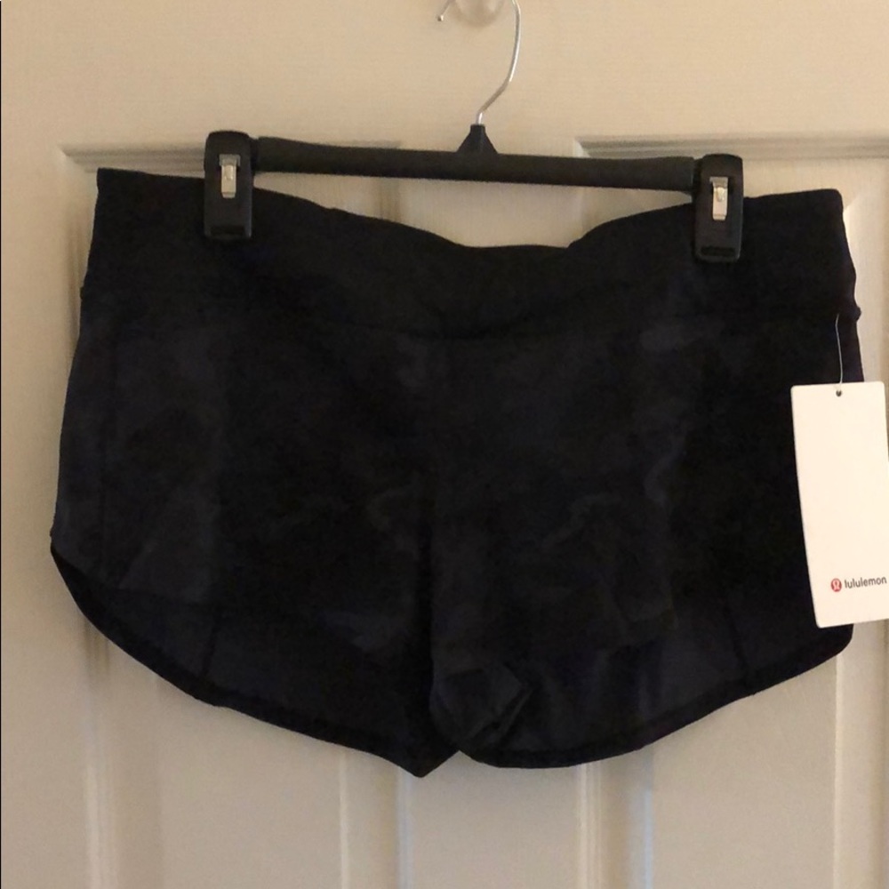 Lululemon Speed Up LR Short 2.5